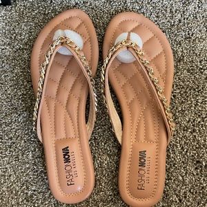 Fashion Nova Nude Flip Flop with Gold Chain